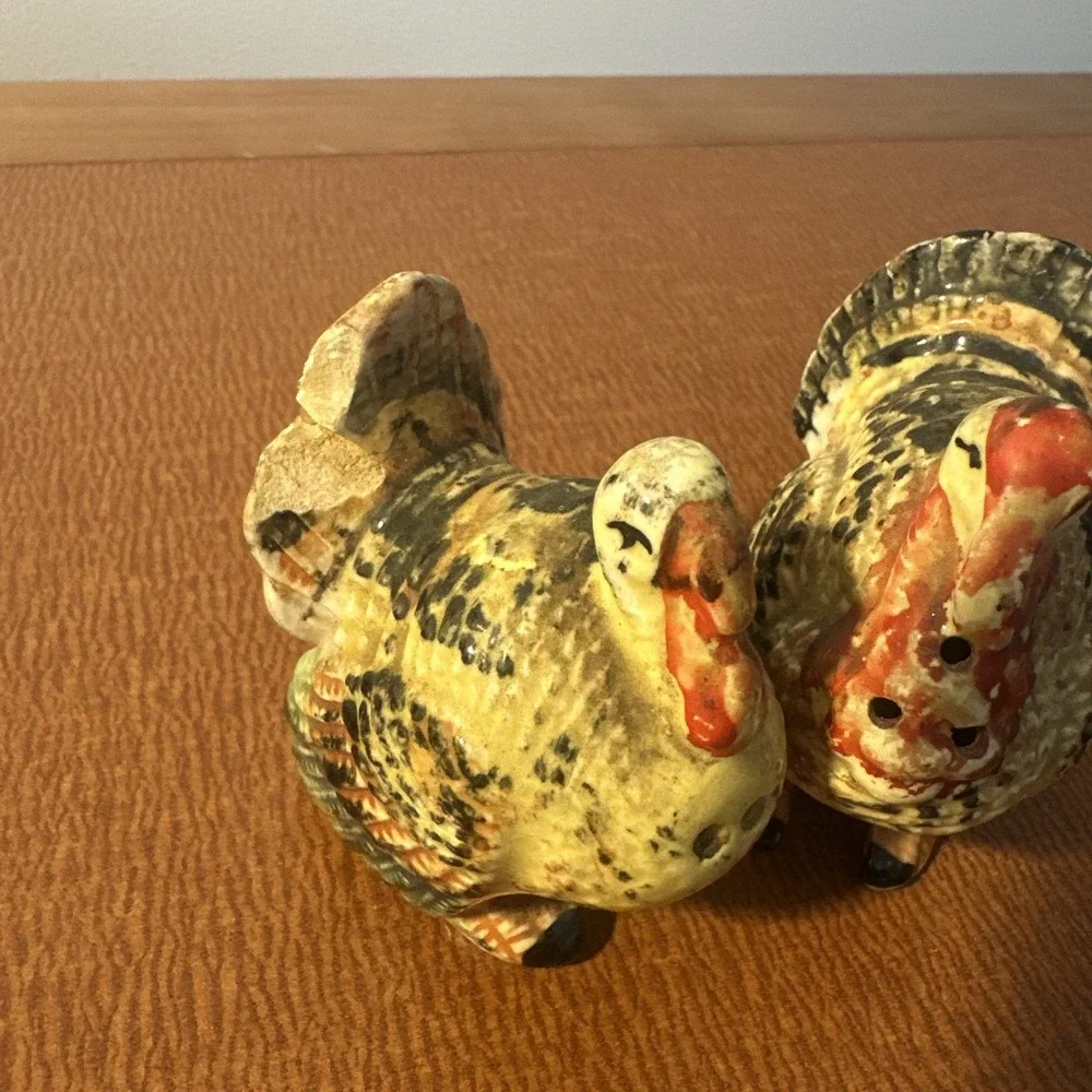Vtg Turkey Salt & Pepper Shakers, Chippy‎ Paint, Vintage Goodness! From Japan